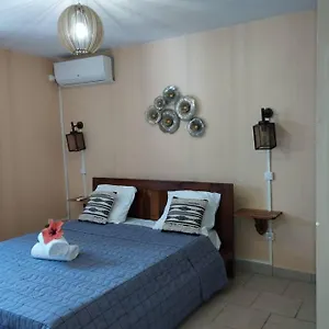 Appartement Viens Sur La Cote D'azure De Bouillante!