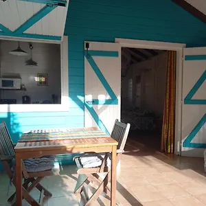  Hébergement de vacances L'escale Tropicale
